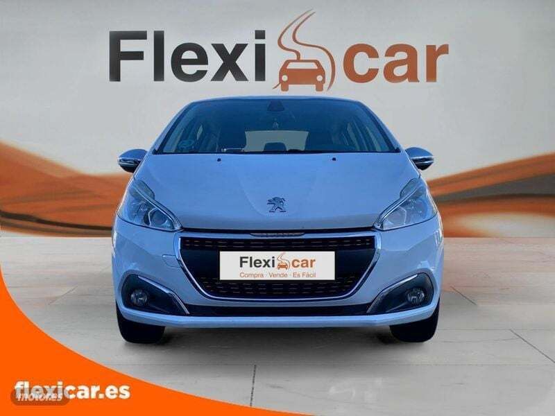 Usado Peugeot 208 Allure 110 CV (80 kW) 2016 Blanco Utilitario