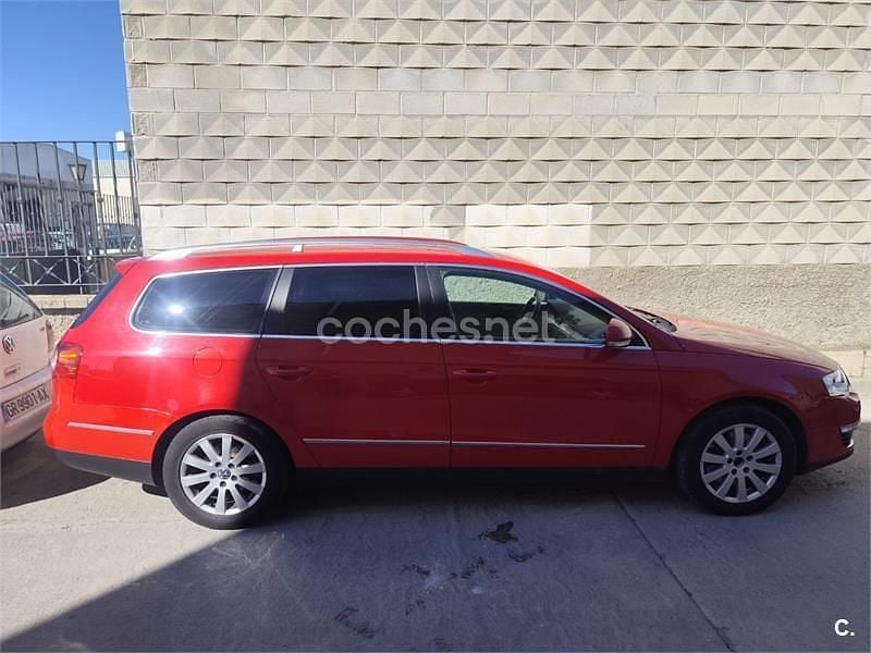 Rojo Usado 2008 VW Passat Highline Familiar | 7000 € (Precio justo) - Imagen 1/4