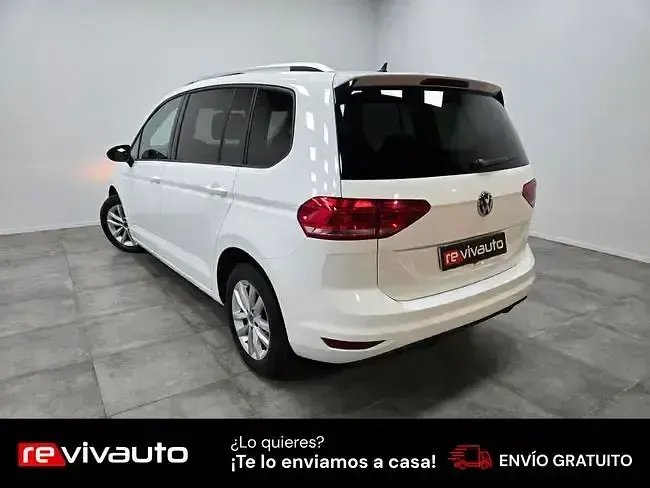 Usado VW Touran Advance 115 CV (84 kW) 2019 Blanco Monovolumen