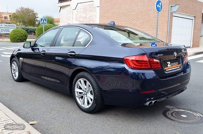 Usado BMW 530 Comfort Edition 258 CV (189 kW) 2012 Azul Berlina