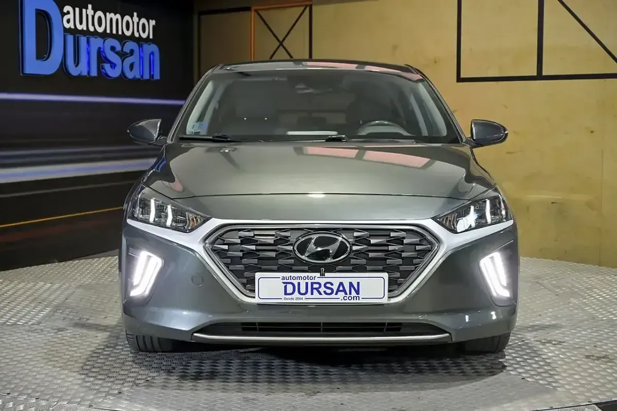 Usado Hyundai Ioniq 141 CV (103 kW) 2022 Verde Utilitario