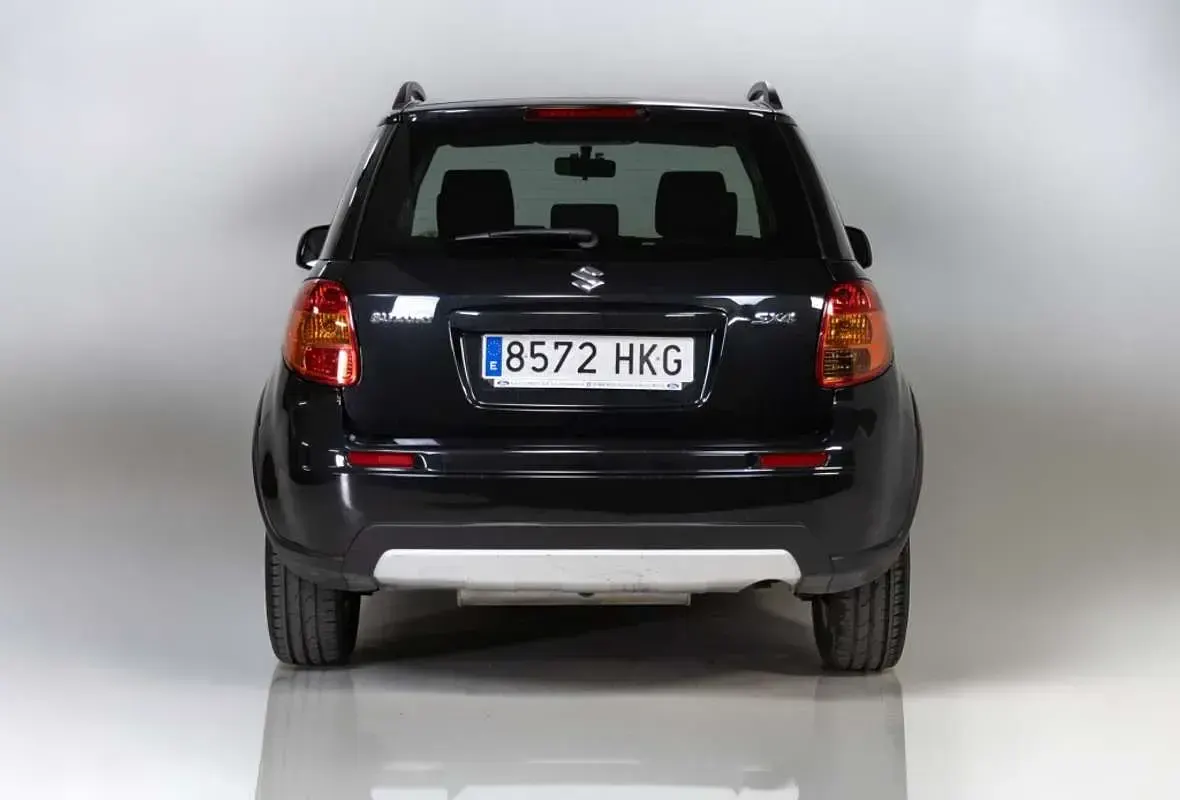 Usado Suzuki SX4 GL 120 CV (88 kW) 2012 Negro Utilitario