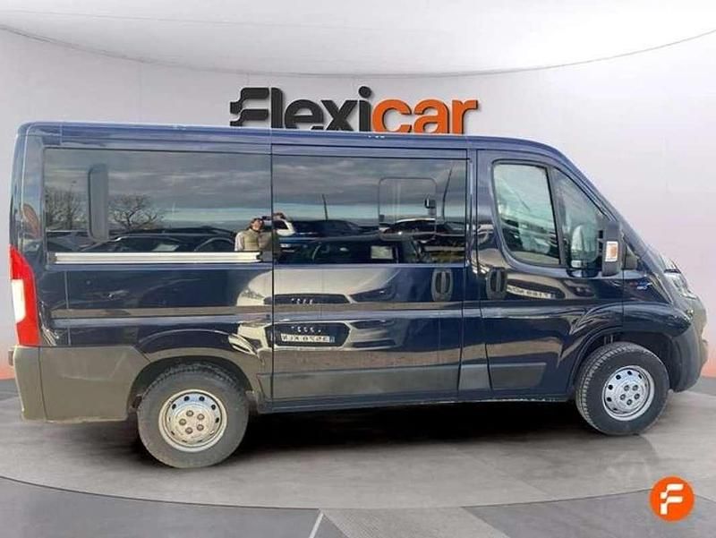 Usado Fiat Ducato 150 CV (110 kW) 2018 Azul Van