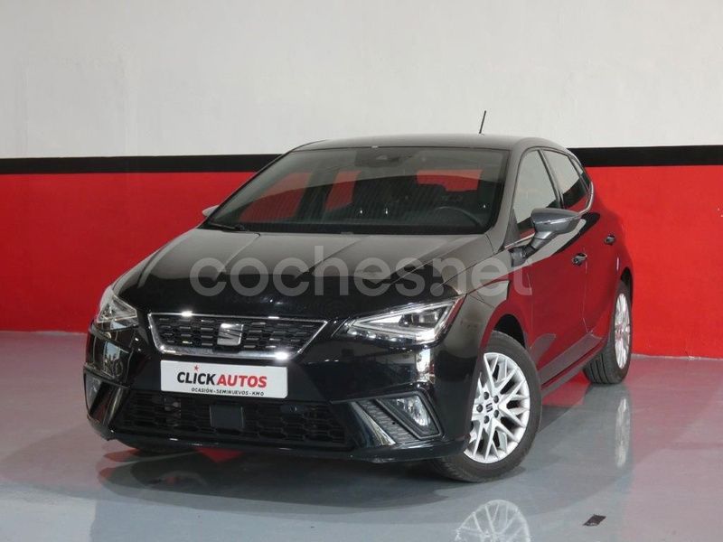 Negro Usado 2022 Seat Ibiza XCELLENCE Berlina | 19.150 € (Caro) - Imagen 1/4