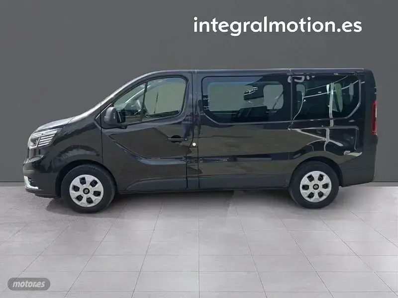 Usado Renault Trafic Equilibre 170 CV (125 kW) 2024 Negro Monovolumen