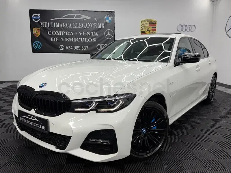 Usado BMW 330e Comfort Edition 292 CV (214 kW) 2022 Blanco Berlina