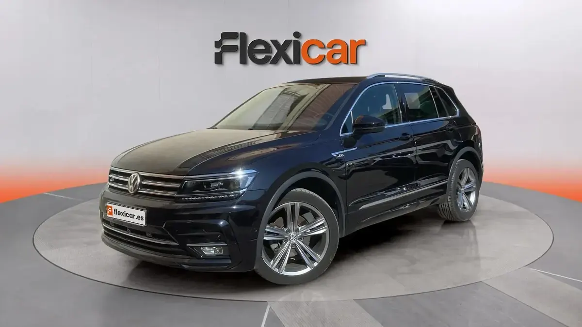 Usado VW Tiguan Sportline 150 CV (110 kW) 2018 Negro SUV