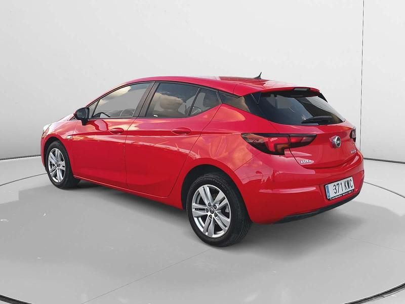 Usado Opel Astra Selective 110 CV (80 kW) 2019