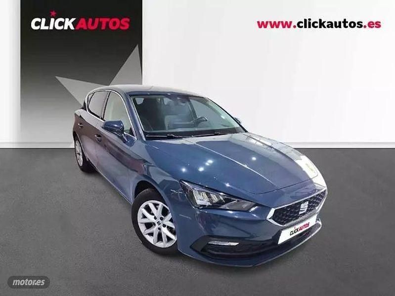 Usado Seat Leon Style 115 CV (84 kW) 2025 Azul