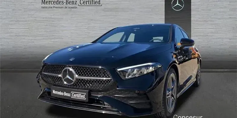 Usado Mercedes A180 116 CV (85 kW) 2024 Negro