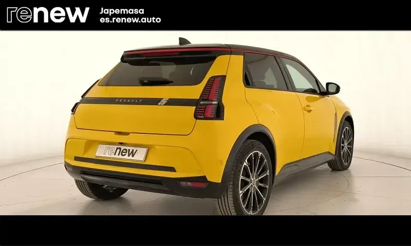 Käytetty Renault R5 Iconic 110 kW (150 HP) 2024 Keltainen Viistoperä