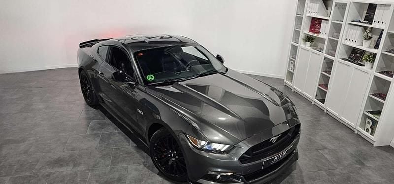 Usado Ford Mustang GT Fastback 419 CV (308 kW) 2016 Gris Coupe