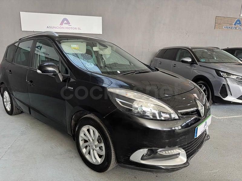 Usado Renault Scénic III Bose Edition 130 CV (95 kW) 2015 Negro Monovolumen