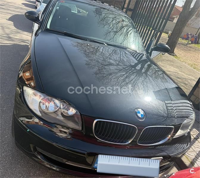 Usado BMW 118 143 CV (105 kW) 2009 Negro Utilitario
