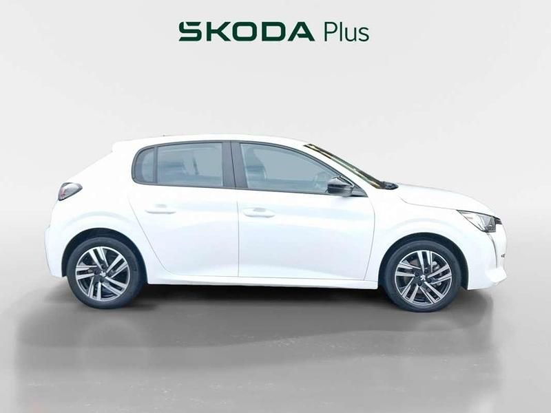 Usado Peugeot 208 Active 101 CV (74 kW) 2023 Blanco Utilitario