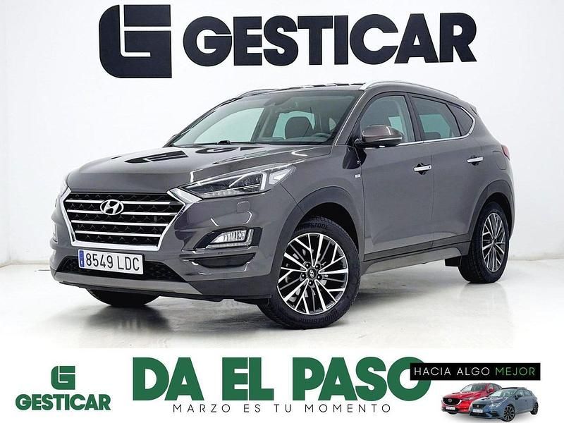 Usado Hyundai Tucson 116 CV (85 kW) 2019 Gris / plata SUV