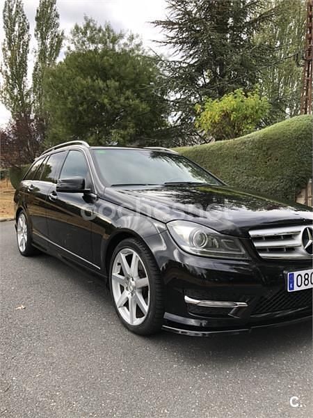 Usado Mercedes C350 306 CV (225 kW) 2012 Negro Familiar