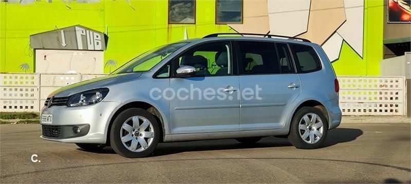 Usado VW Touran Advance 105 CV (77 kW) 2015 Etiqueta c (verde) Monovolumen
