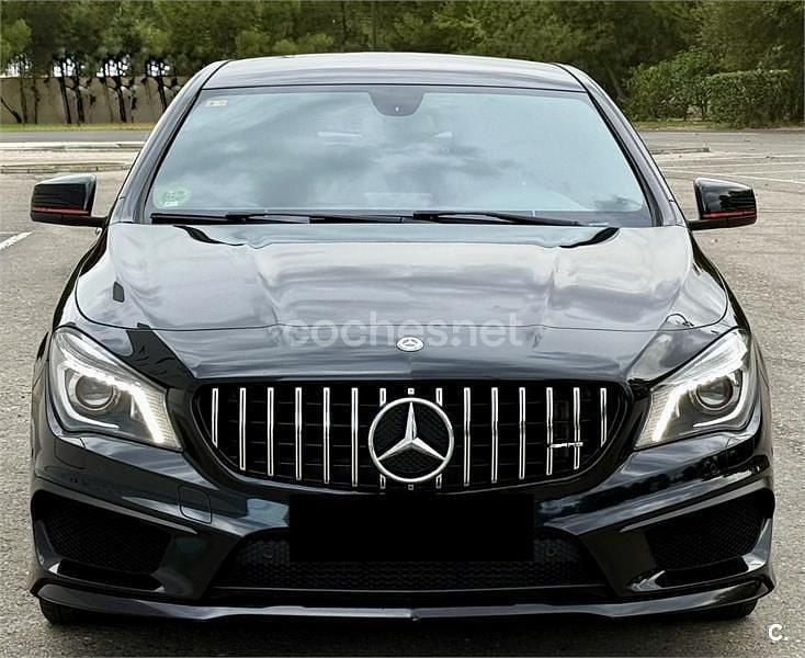 Negro Usado 2015 Mercedes CLA250 AMG line Berlina | 22.950 € (Buen precio) - Imagen 1/4