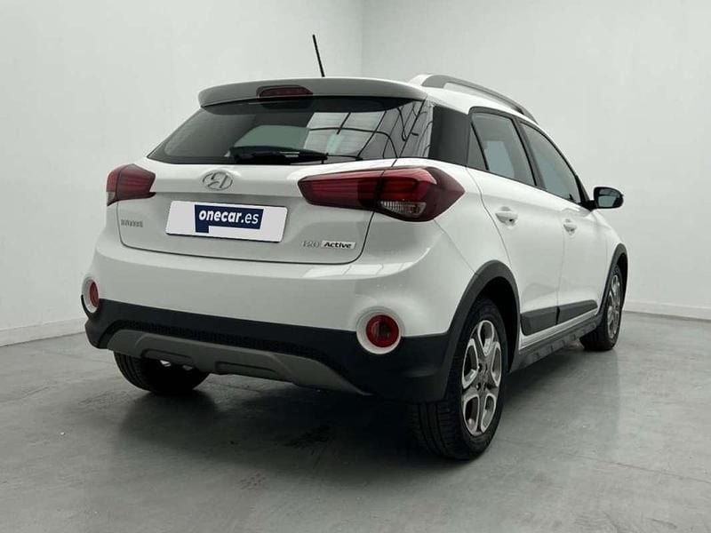 Usado Hyundai i20 Active 101 CV (74 kW) 2020 Blanco Berlina