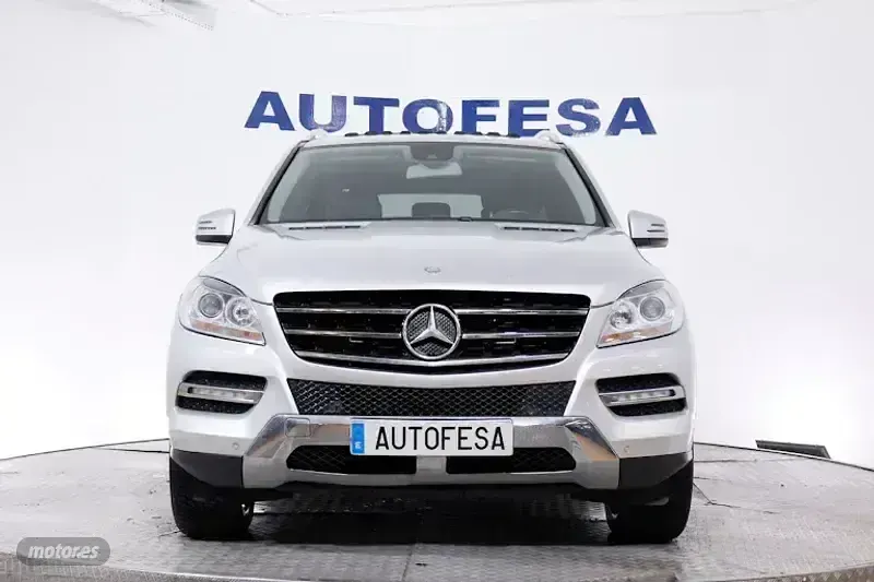 Usado Mercedes ML250 Edition 204 CV (150 kW) 2011 Plateado SUV