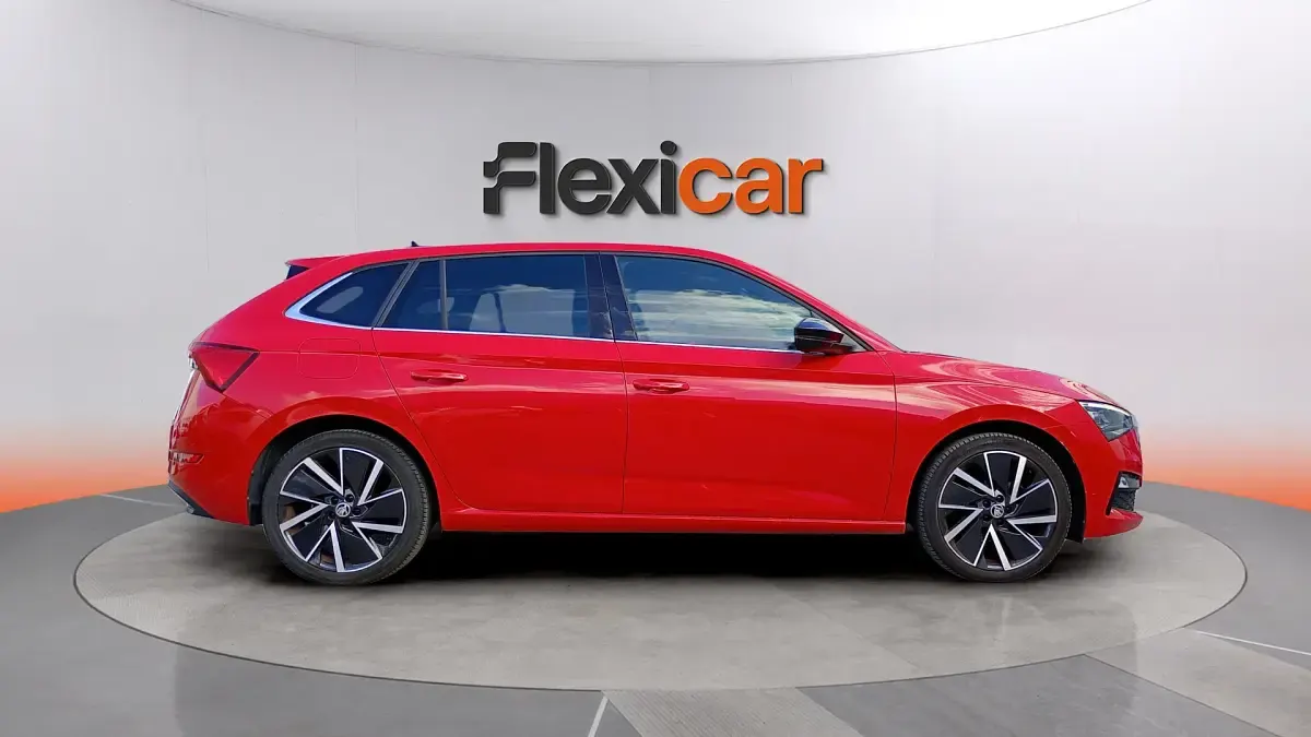 Usado Skoda Scala Ambition 150 CV (110 kW) 2019 Rojo Utilitario