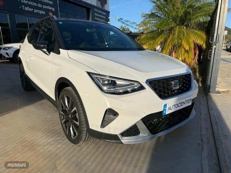 Blanco Usado 2025 Seat Arona Xperience SUV | 23.900 € (Un poco caro) - Imagen 1/4