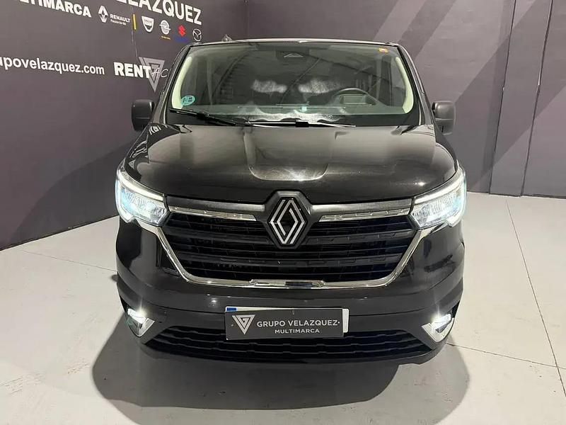 Begagnad Renault Trafic 150 HK (110 kW) 2024 Svart Minibuss