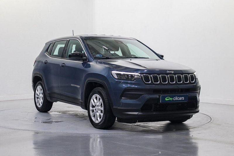 Usado Jeep Compass Longitude 130 CV (95 kW) 2024 Azul SUV