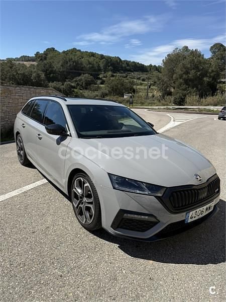 Käytetty Skoda Octavia RS 200 HP (147 kW) 2021 Harmaa Farmari