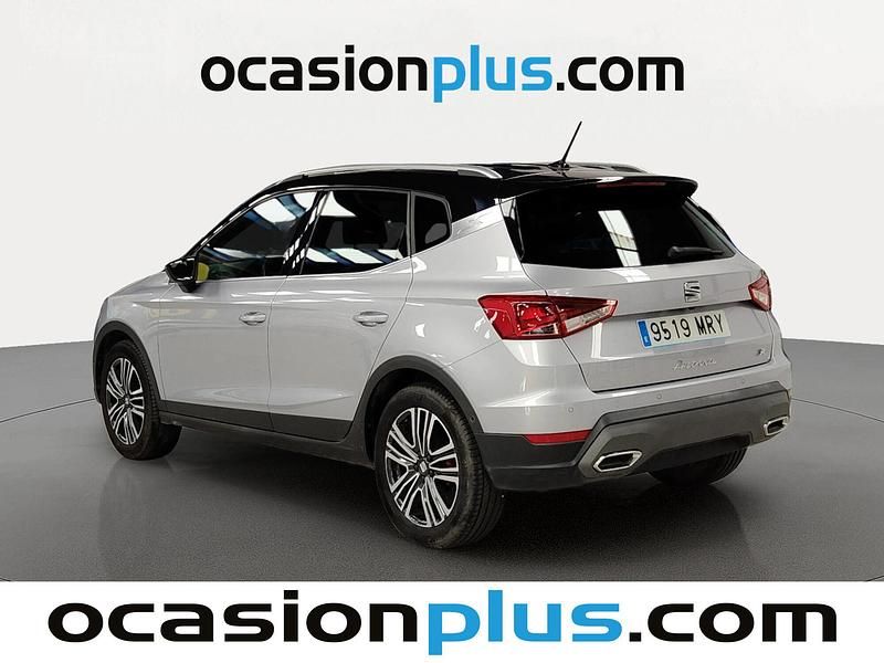 Usado Seat Arona FR 115 CV (84 kW) 2024 Gris SUV
