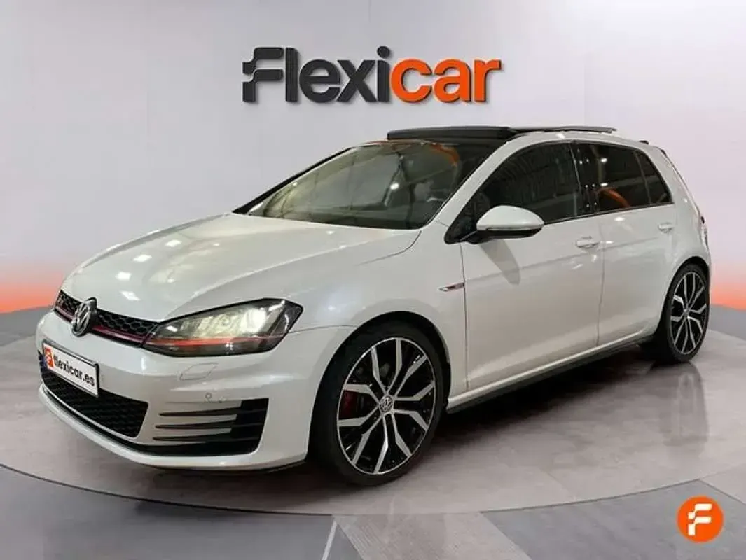 Begagnad VW Golf VII GTI 220 HK (161 kW) 2016 Vit Sedan