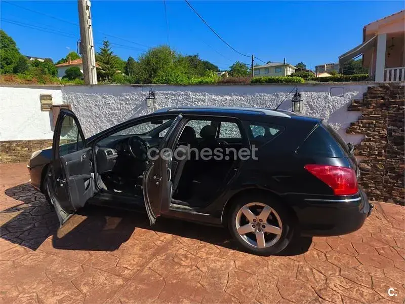 Usado Peugeot 407 Premium 170 CV (125 kW) 2008 Negro Familiar