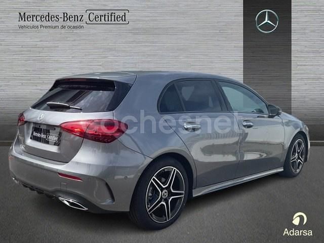 Nuevo Mercedes A180 136 CV (100 kW) 2025 Gris / plata Berlina