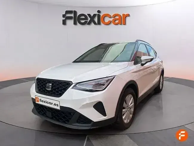 Usado Seat Arona Style 110 HP (80 kW) 2023 Branco SUV