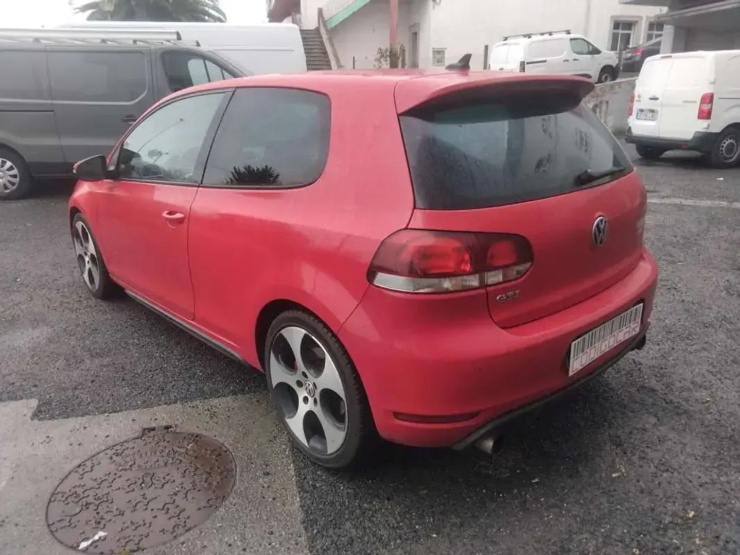 Usado VW Golf VI GTI 211 CV (155 kW) 2009 Rojo Utilitario