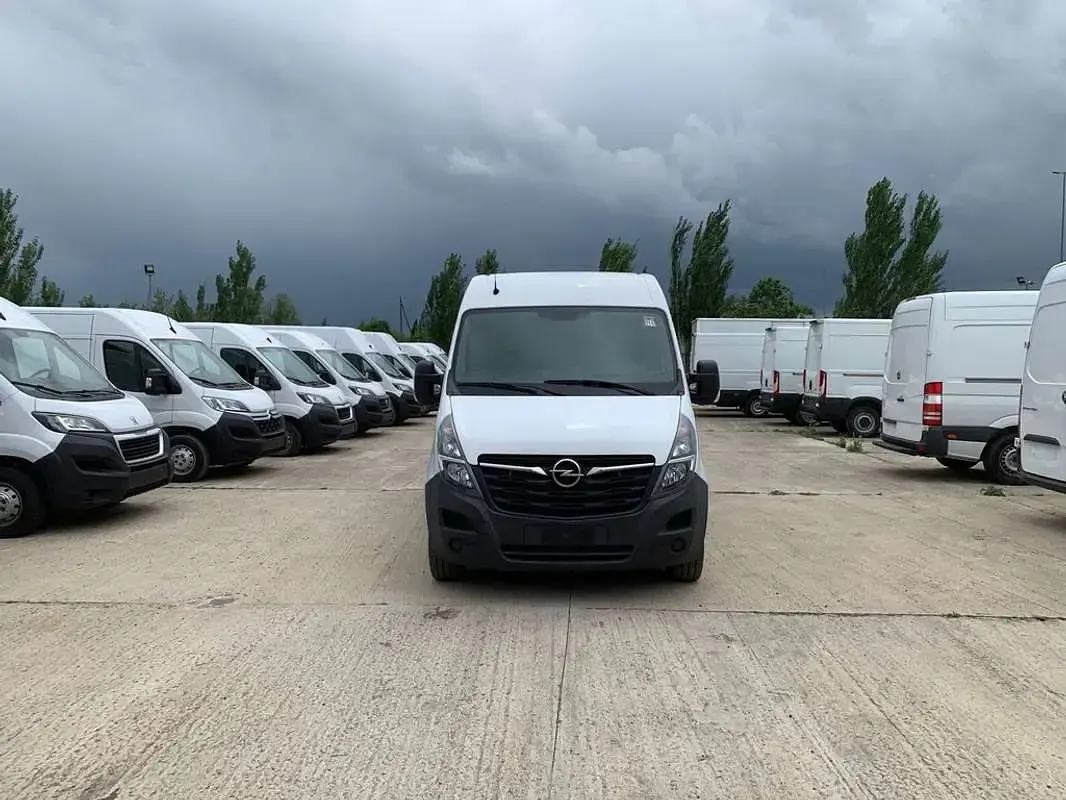 Usado Opel Movano 135 CV (99 kW) 2021 Blanco Van