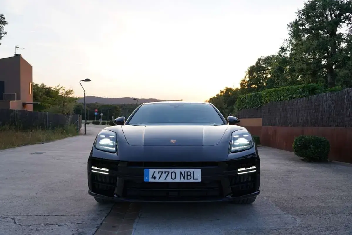 Usado Porsche Panamera 4 470 CV (345 kW) 2025 Negro Utilitario