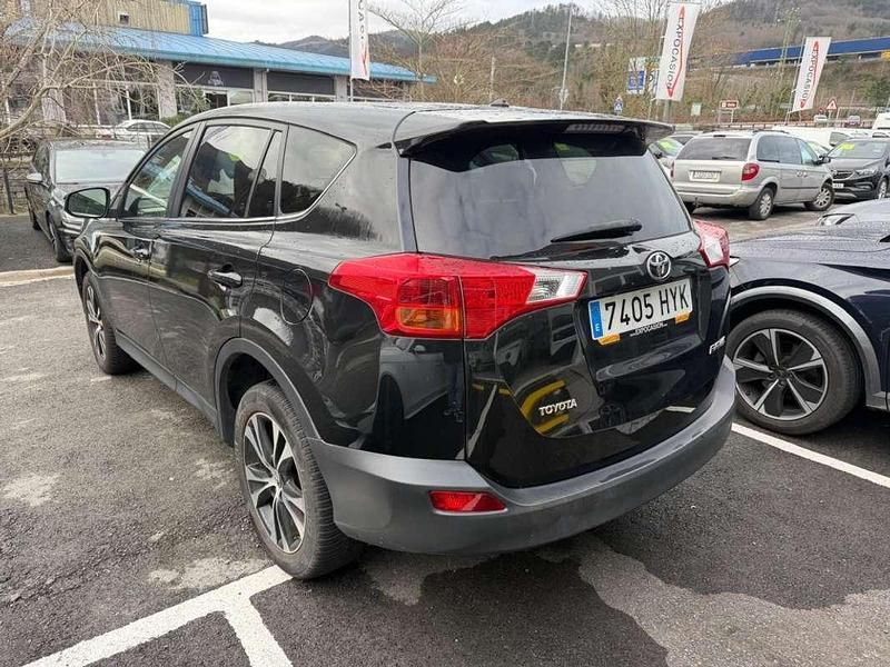 Usado Toyota RAV4 Active 124 CV (91 kW) 2015 Negro SUV