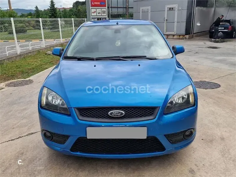 Usado Ford Focus Trend 115 CV (84 kW) 2006 Azul Berlina