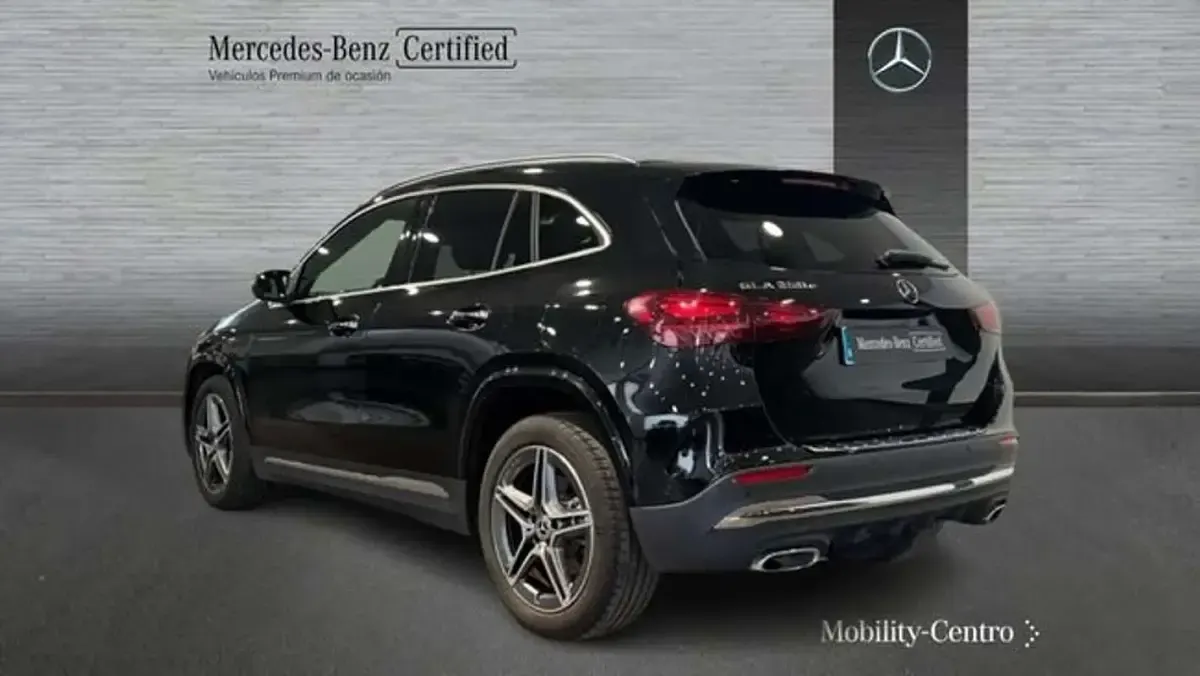 Usado Mercedes GLA250 219 CV (161 kW) 2025 Negro SUV