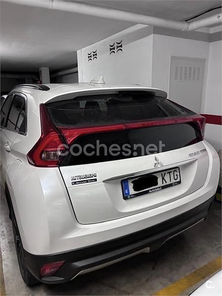 Usado Mitsubishi Eclipse Cross Spirit 163 CV (119 kW) 2019 Blanco SUV