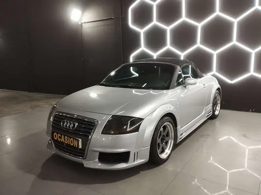 Usado Audi TT 150 CV (110 kW) 2005 Gris Coupe