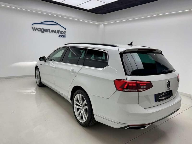 Usado VW Passat GTE 218 CV (160 kW) 2021 Blanco Familiar