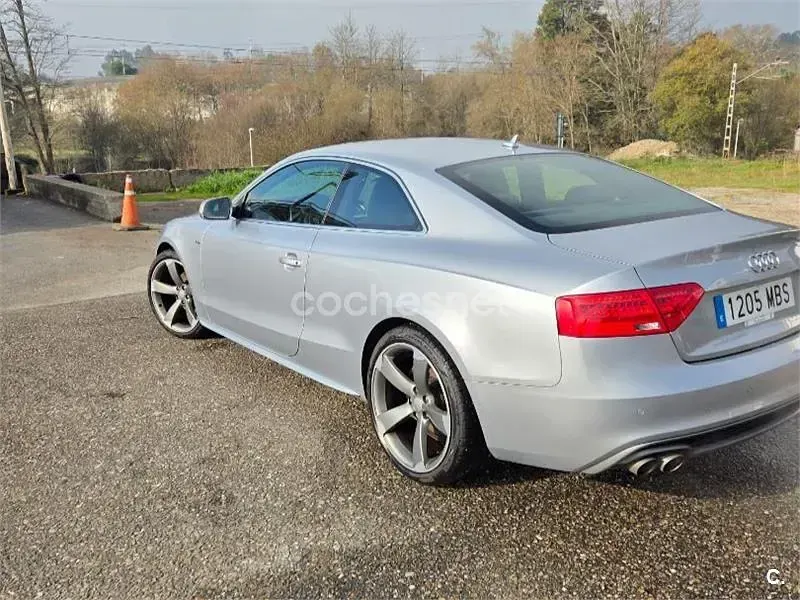 Usado Audi A5 177 CV (130 kW) 2015 Gris / plata Coupe