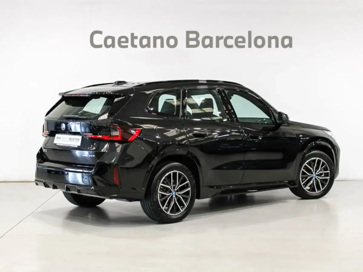 Usado BMW X1 Comfort Edition 245 CV (180 kW) 2025 Negro SUV
