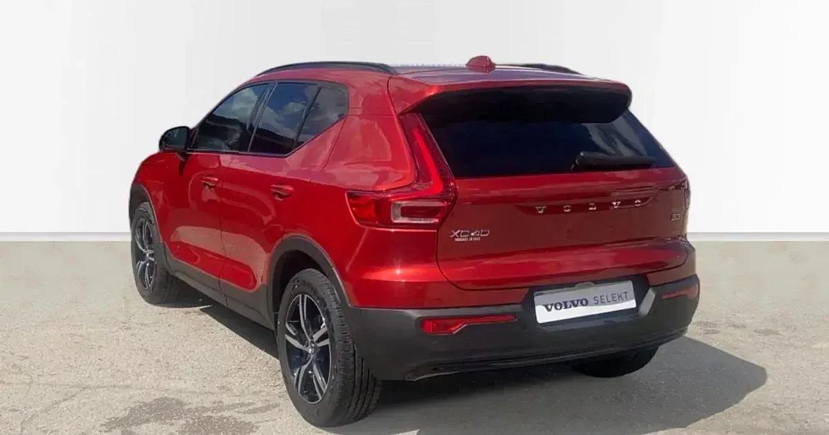 Usado Volvo XC40 Plus 163 CV (119 kW) 2024 SUV