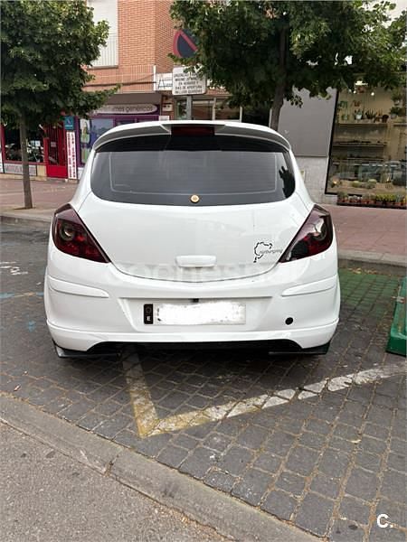 Blanco Usado 2010 Opel Corsa Sport Berlina | 3600 € (Un poco caro) - Imagen 1/3