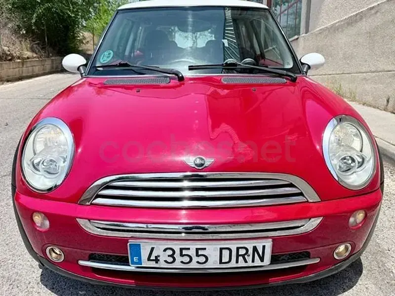 Usado Mini Cooper 116 CV (85 kW) 2006 Rojo Utilitario