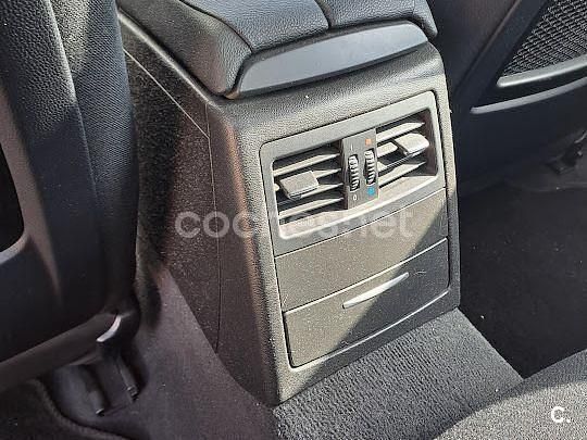 Usado BMW 320 177 CV (130 kW) 2009 Gris / plata Berlina